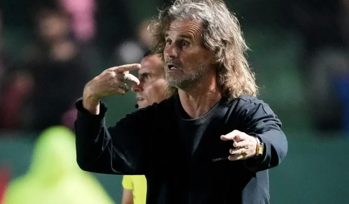 Barracas Central Parts Ways with Manager Rubén Darío Insúa Amidst Controversy