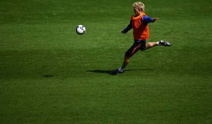 Dutch Media Hails “New Robben” but Criticizes Koeman’s Tactics Ahead of 2026 World Cup