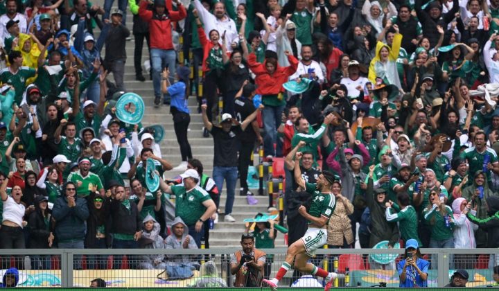 World Cup 2026 Kicks Off with Mexico’s Joyful Victory and Hydration Break Controversy