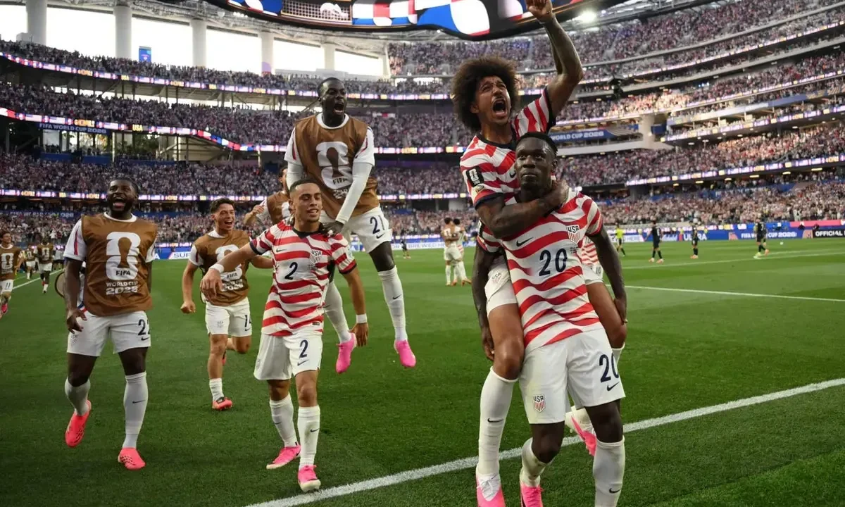 USMNT Dominates Paraguay in World Cup Opener with Balogun Brace and Pulisic Masterclass