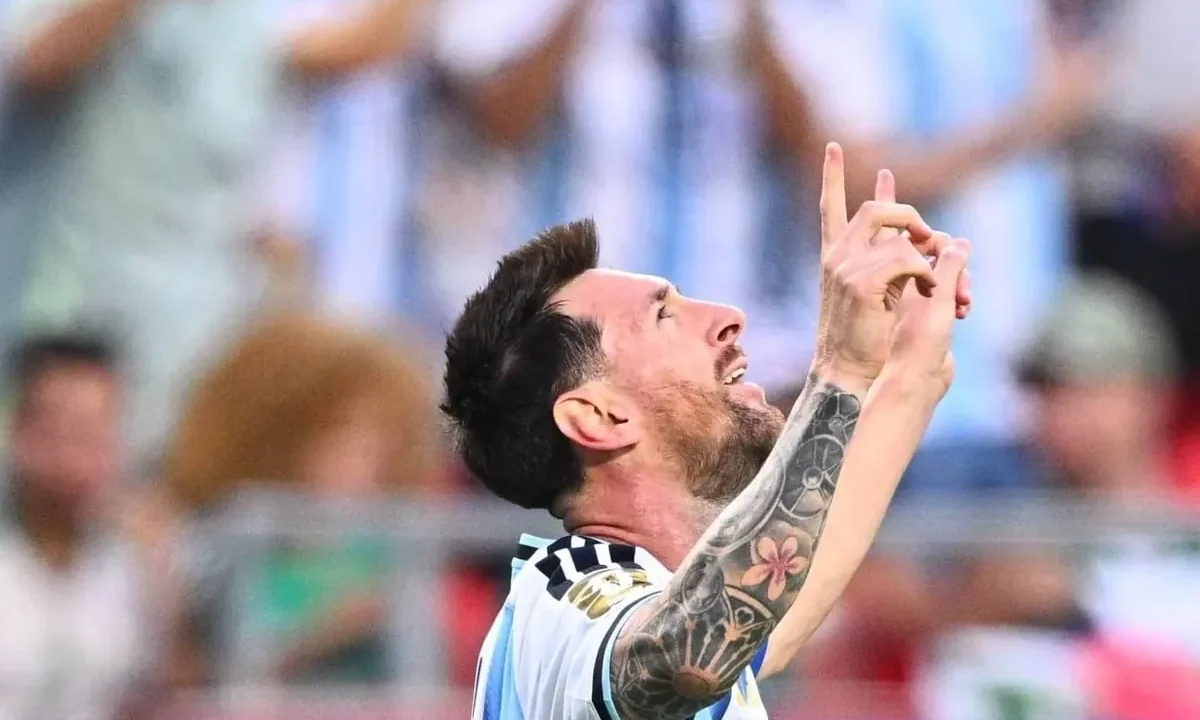 Messi Hits Hat-Trick as Argentina Thrash Algeria, but Refereeing Controversy Looms