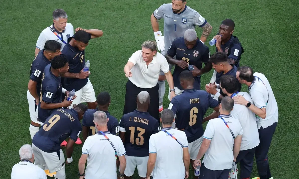 World Cup Hydration Breaks Reshape Football Tactics