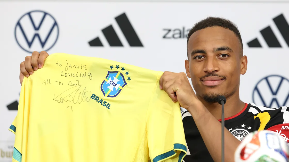 Germany’s Jamie Leweling Receives Signed Shirt from Brazilian Icon Ronaldo