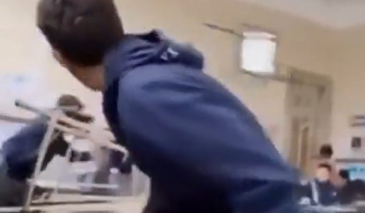 Estudiante de 17 años agrede a profesor de música en Tandil, causándole fracturas graves