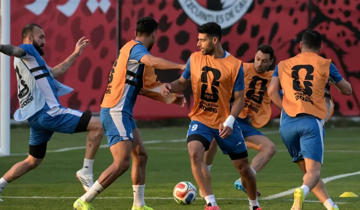 Egypt and Iran Face Off in Crucial World Cup Group G Clash