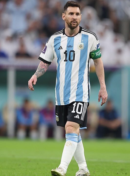 Lionel Messi Scores on Return for Argentina