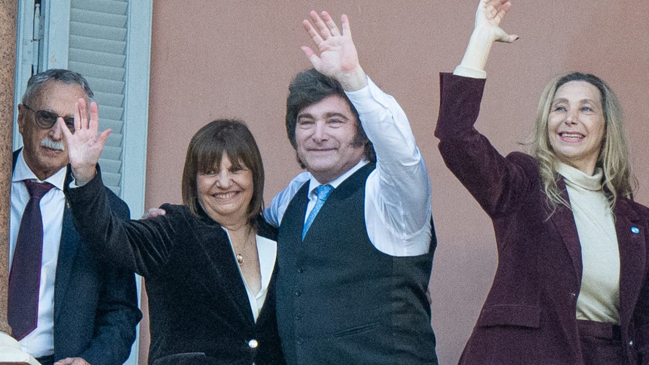Political Tensions Rise in Argentina: Internal Disputes and Economic Uncertainty
