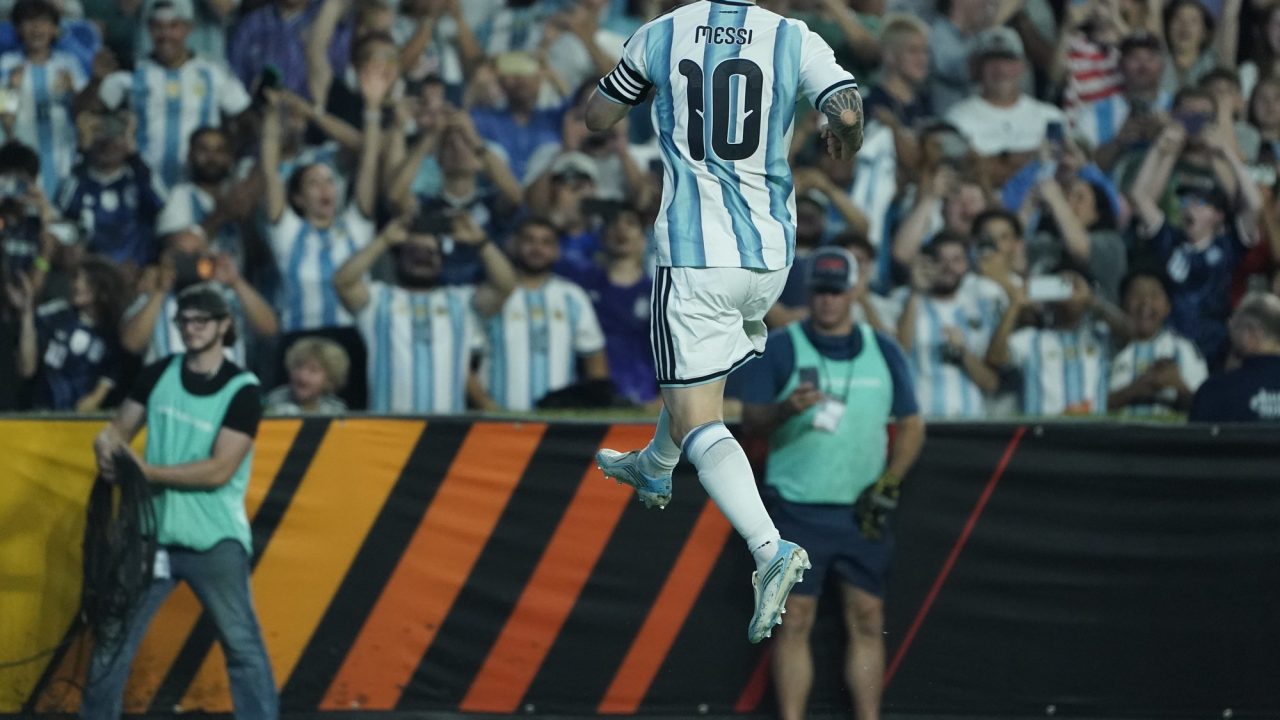 Messi Sends Message of Unity Ahead of Argentina’s World Cup Debut