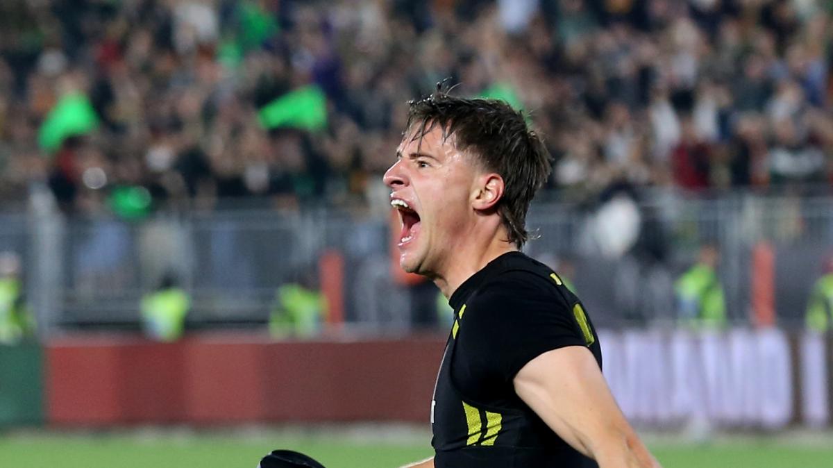 Palermo Pursues Winger Compagnon, Nears Goalkeeper Joronen Contract Extension