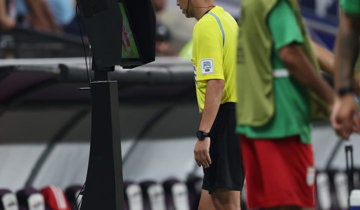FIFA busca reducir el número de goles con nuevas reglas del VAR