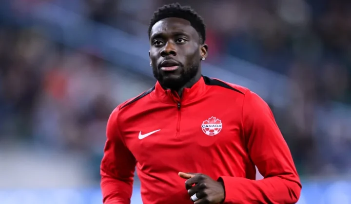 Alphonso Davies Offers Hope for Early World Cup Return