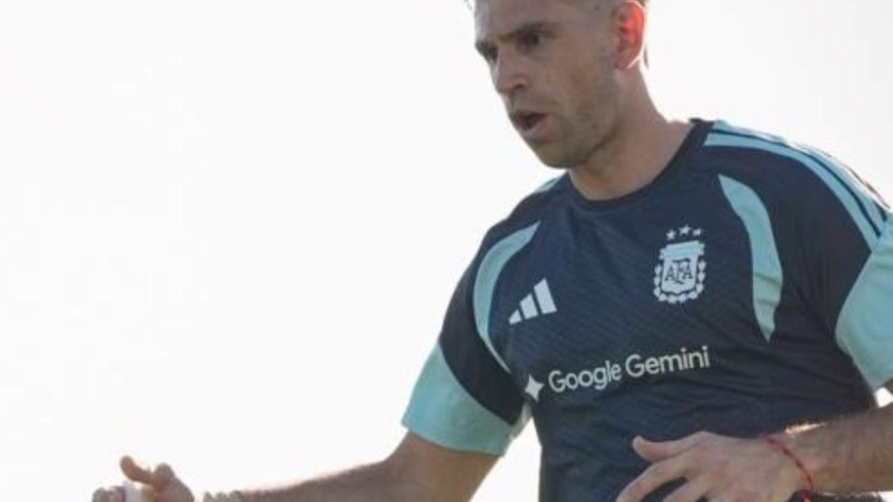 Dibu Martínez intensifica su recuperación en Kansas con un plan de entrenamiento adaptado