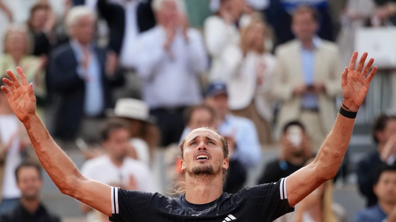 L’Équipe’s Controversial Coverage of Zverev’s Roland Garros Victory Sparks Debate