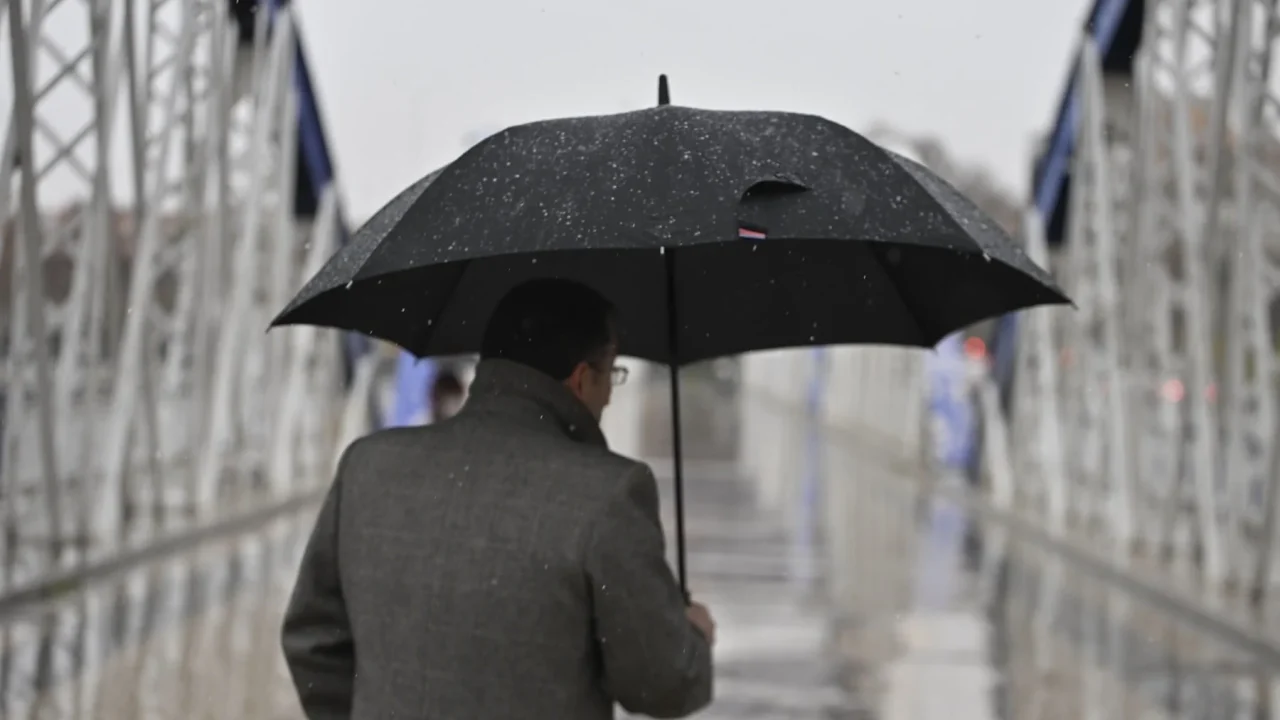 España se prepara para lluvias y tormentas: la AEMET advierte de un cambio de tendencia meteorológica