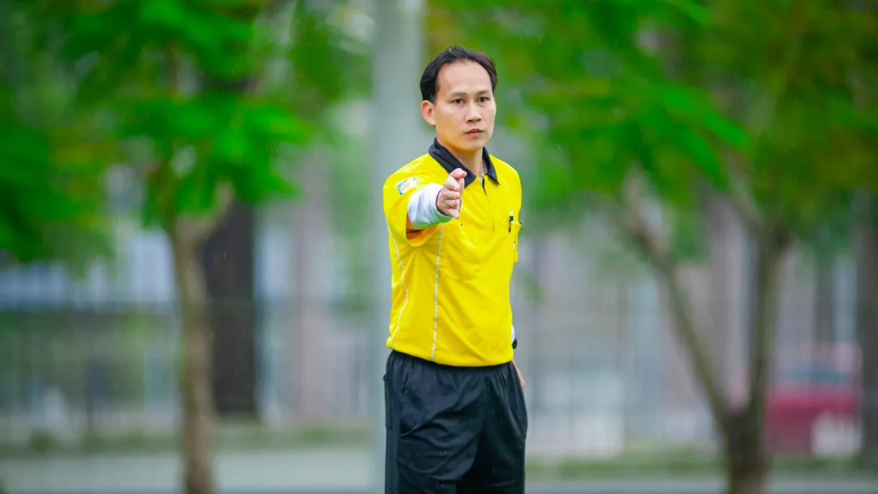 How Does the Offside Rule Work in Football? A Simple Guide