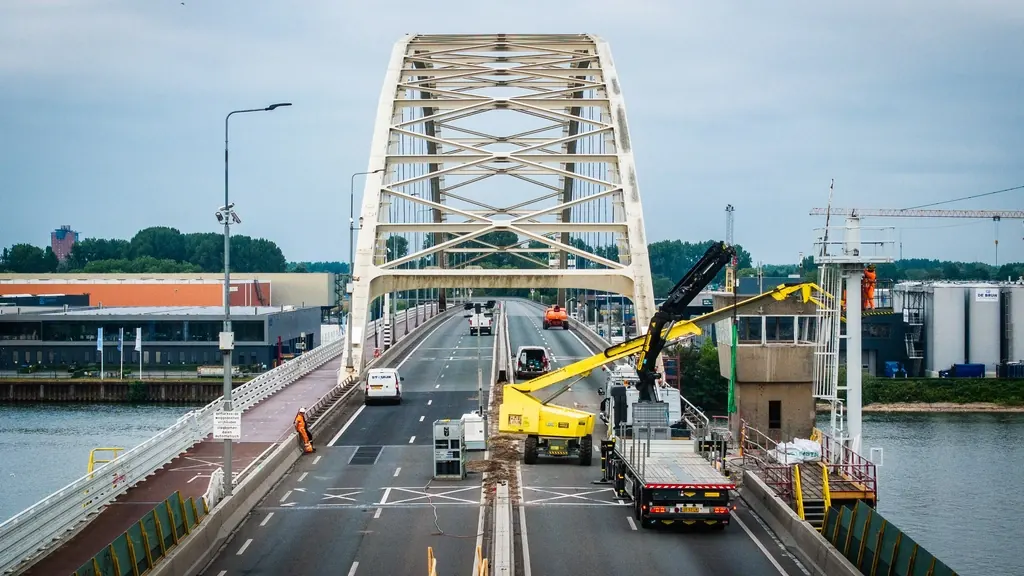 No Football Angle: Dutch Roadworks News Not Suitable for FootballGames10