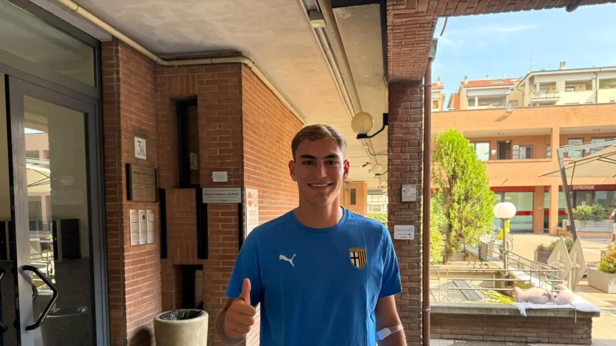 Parma Kicks Off Season with Medicals, Pellegrino Arrives Early Amid Juventus Speculation
