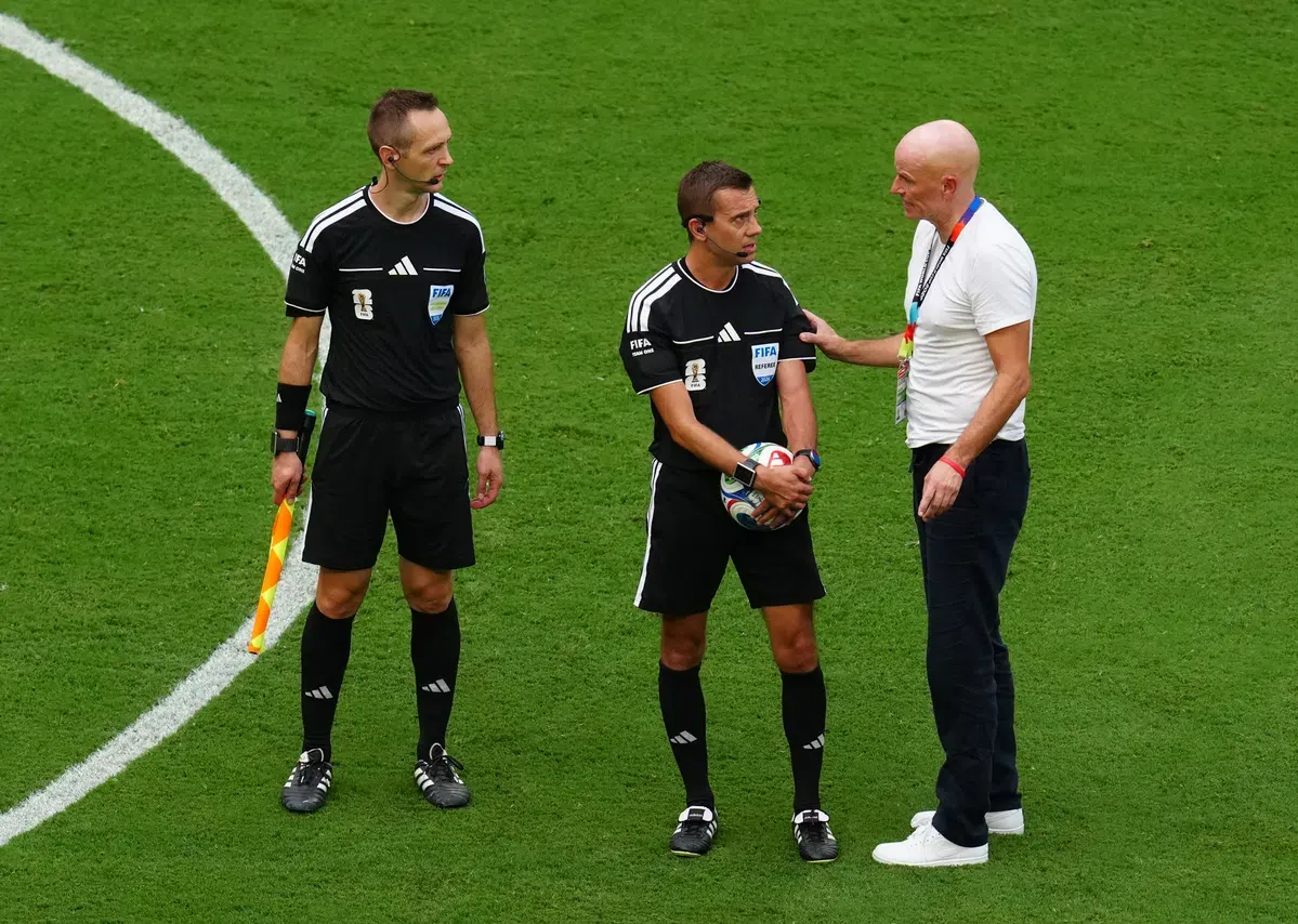 Stale Solbakken, the head coach of the Norwegian national football team, looking thoughtful.