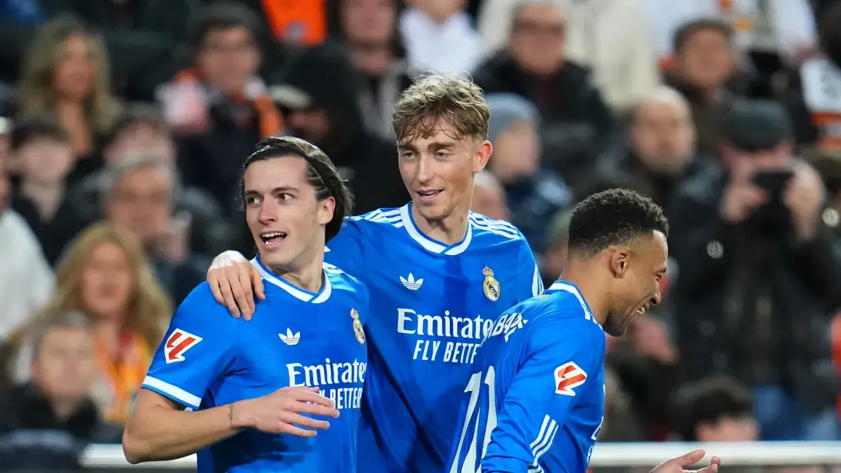 Xabi Alonso Targets Álvaro Carreras Reunion at Chelsea as Real Madrid Seek Squad Space