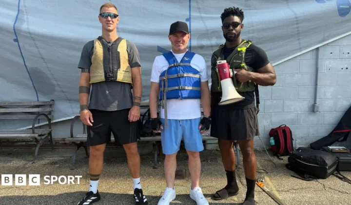 Wayne Rooney Fulfills Rowing Bet Down Hudson River with Pundit Colleagues