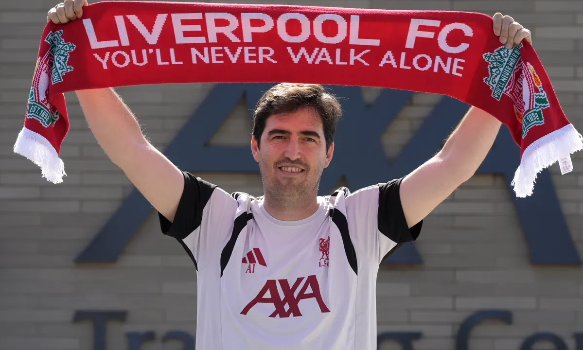 English Media Warn Liverpool of Looming Defensive Crisis as Iraola Era Begins