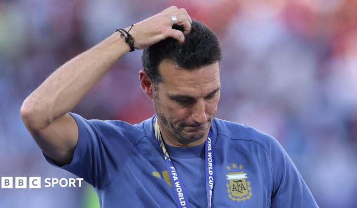 Lionel Scaloni breaks down when asked about Argentina future after World Cup final defeat