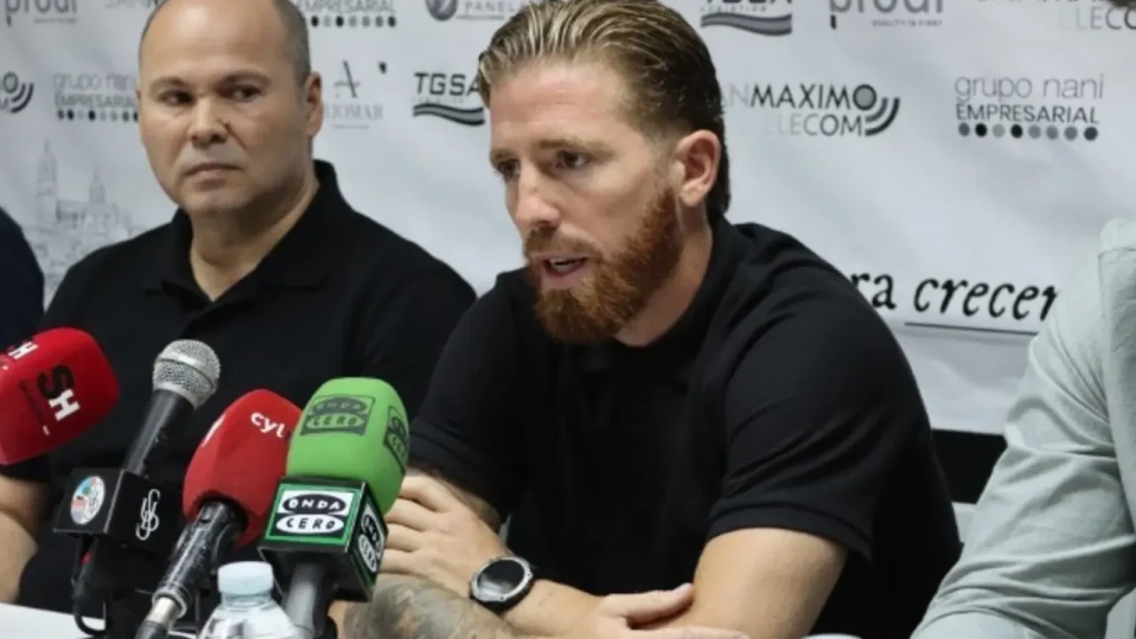 Iker Muniain Confirms San Lorenzo Contact as He Starts Salamanca Coaching Role