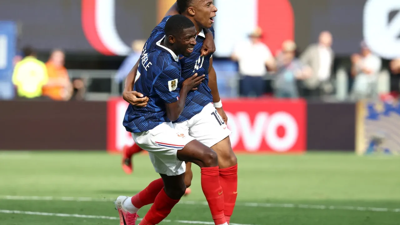 Kylian Mbappé Stars as France Cruises Past Sweden 3-0 to Reach World Cup Knockout Stage