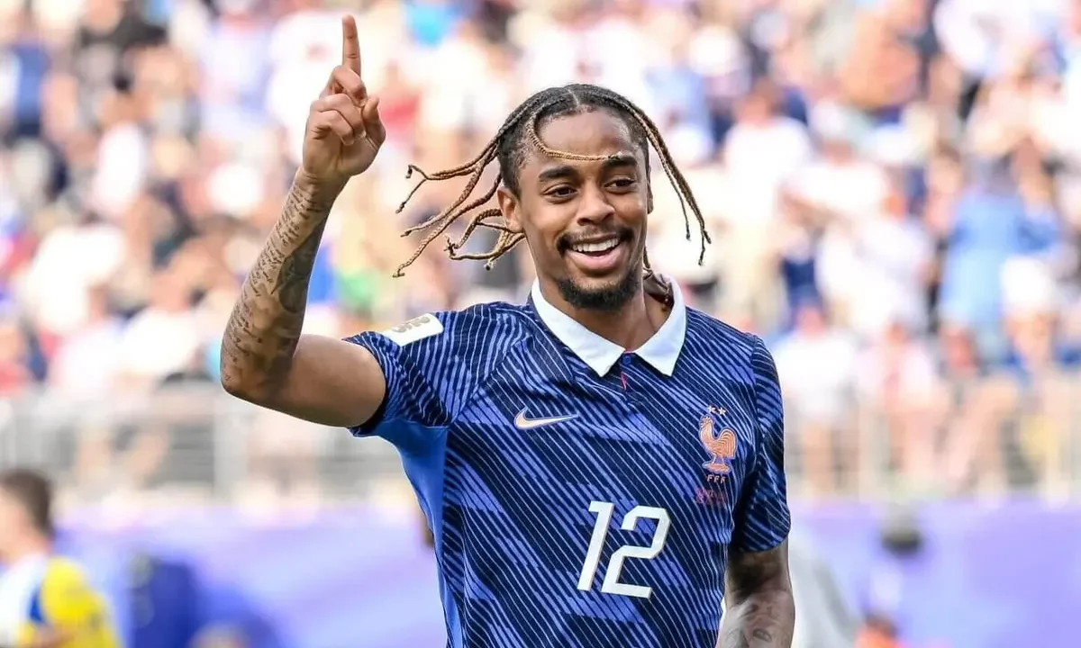 PSG’s £116m Valuation of Bradley Barcola Sparks Transfer Debate