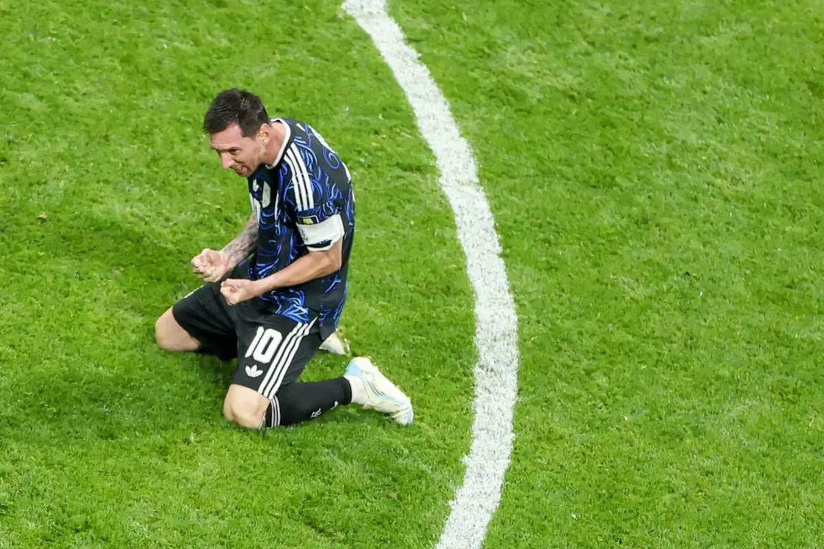 Lionel Messi celebrates a goal with his Argentina teammates during the FIFA World Cup 2026.