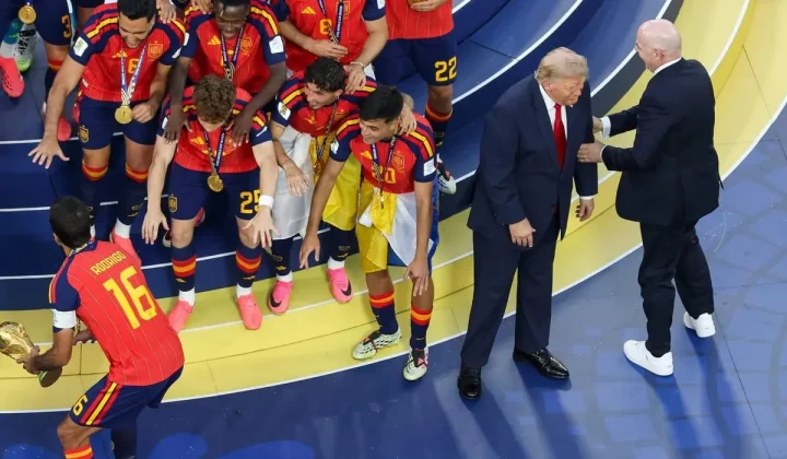 Trump and Infantino Take Centre Stage in World Cup Trophy Presentation Drama