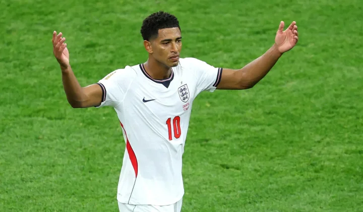 Bellingham Inspires England to Dramatic World Cup Victory Over Mexico