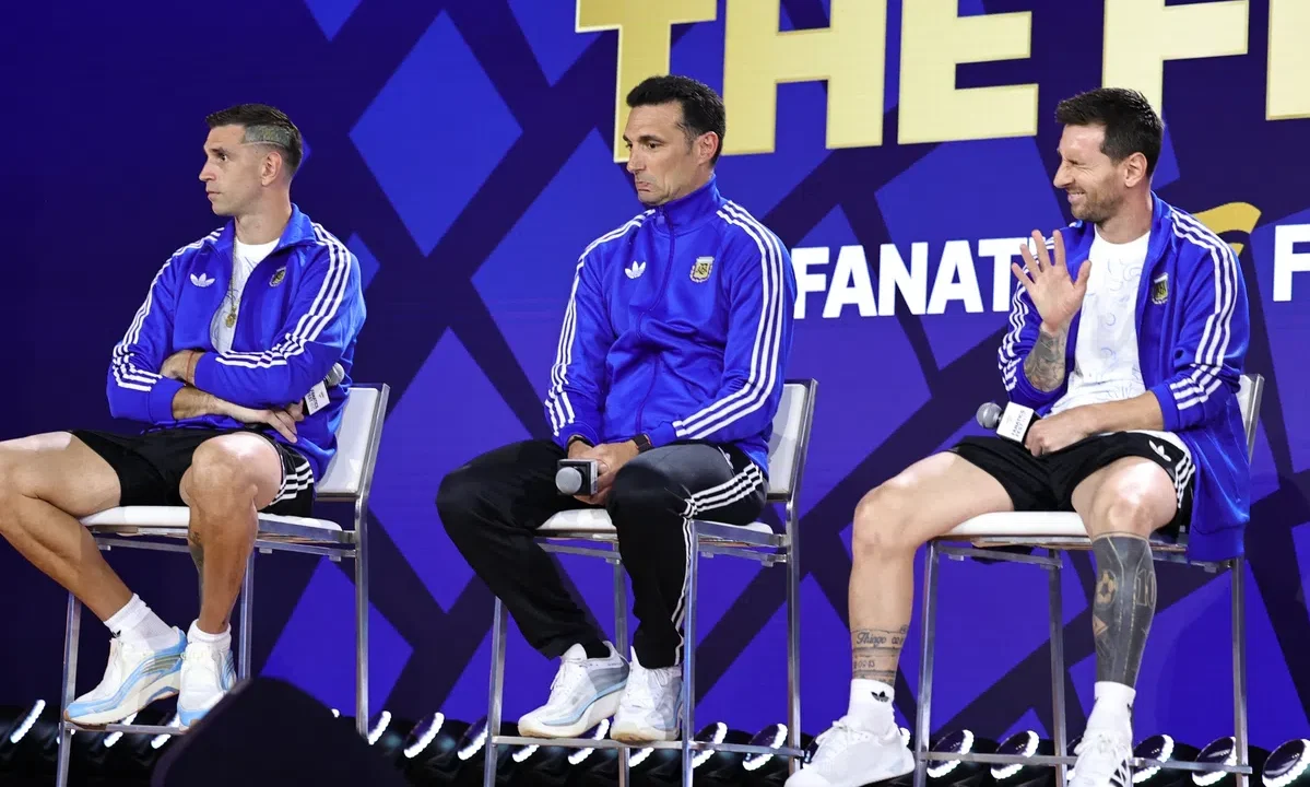 Scaloni Expresses Concern Over Spain’s Bus Departure Ahead of World Cup Final