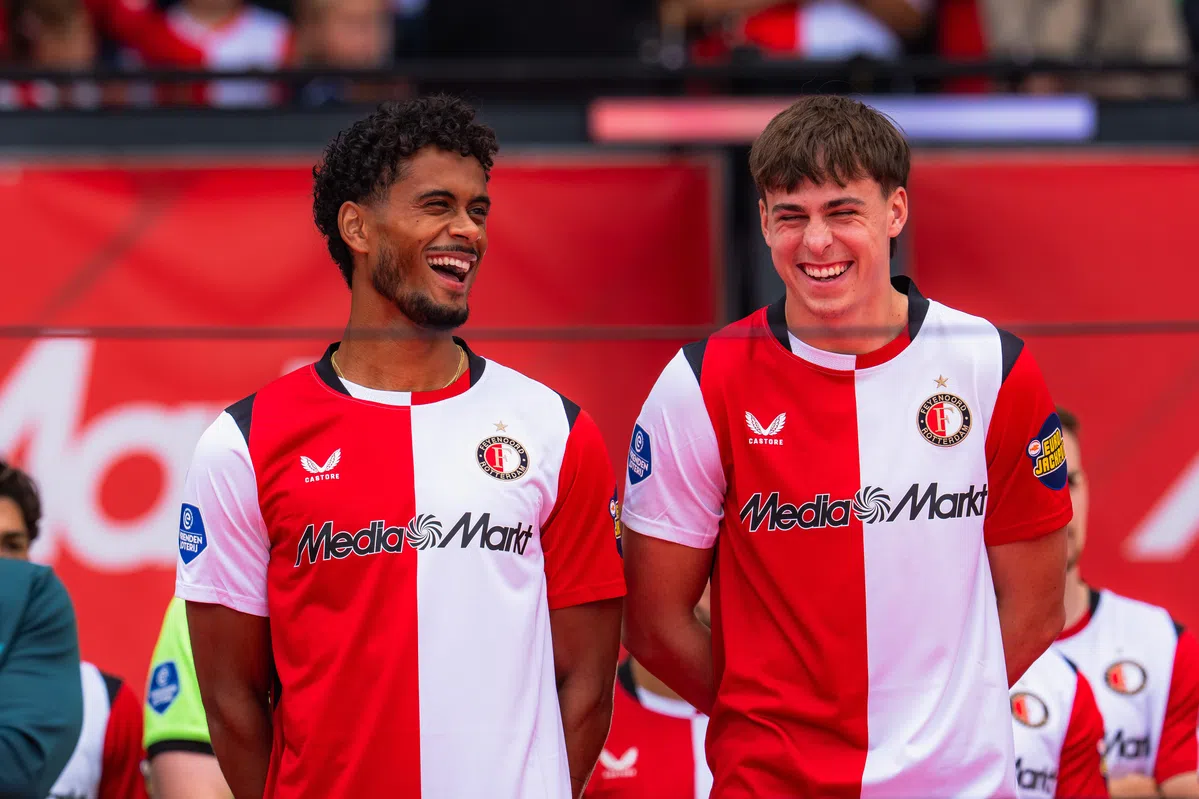 Leo Sauer playing for Feyenoord in an Eredivisie match