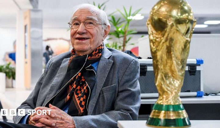 91-Year-Old Journalist Enrique Macaya Marquez Covers 18th World Cup, Reflects on Football’s Evolution