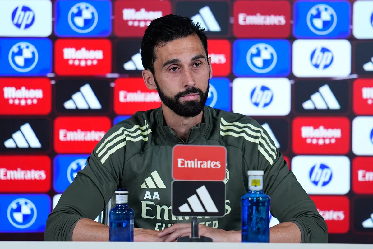 Álvaro Arbeloa, the new manager of Fulham, pictured during a press conference.