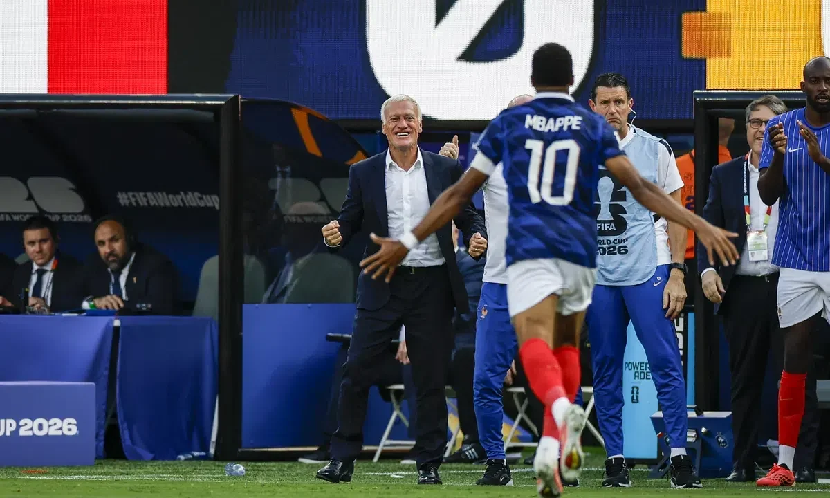 Deschamps Touched by Mbappé’s Gesture, Praises Olise’s Impact
