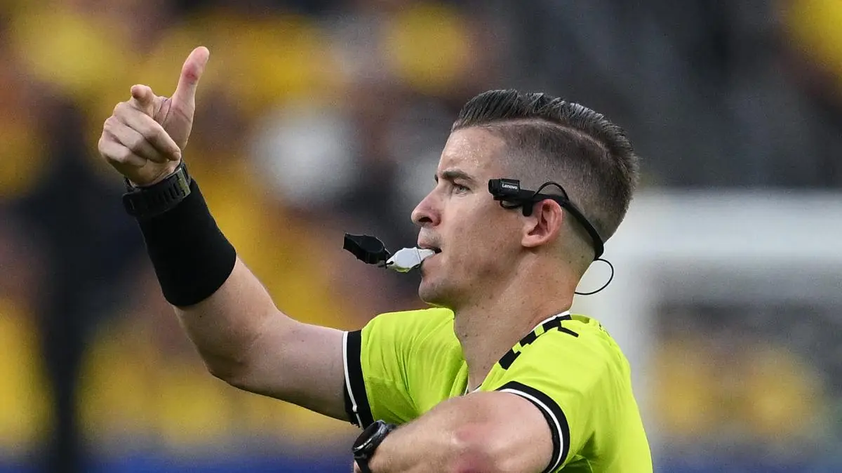 Egypt Lodges Official Complaint with FIFA Over Referee’s Performance in World Cup Match