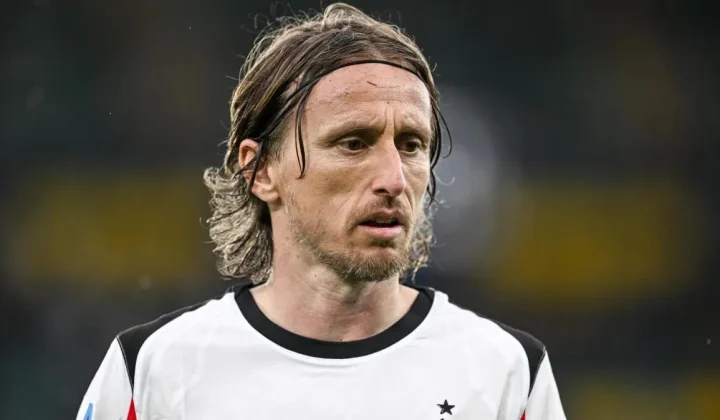 Luka Modric eyed for another season at AC Milan as contract situation develops