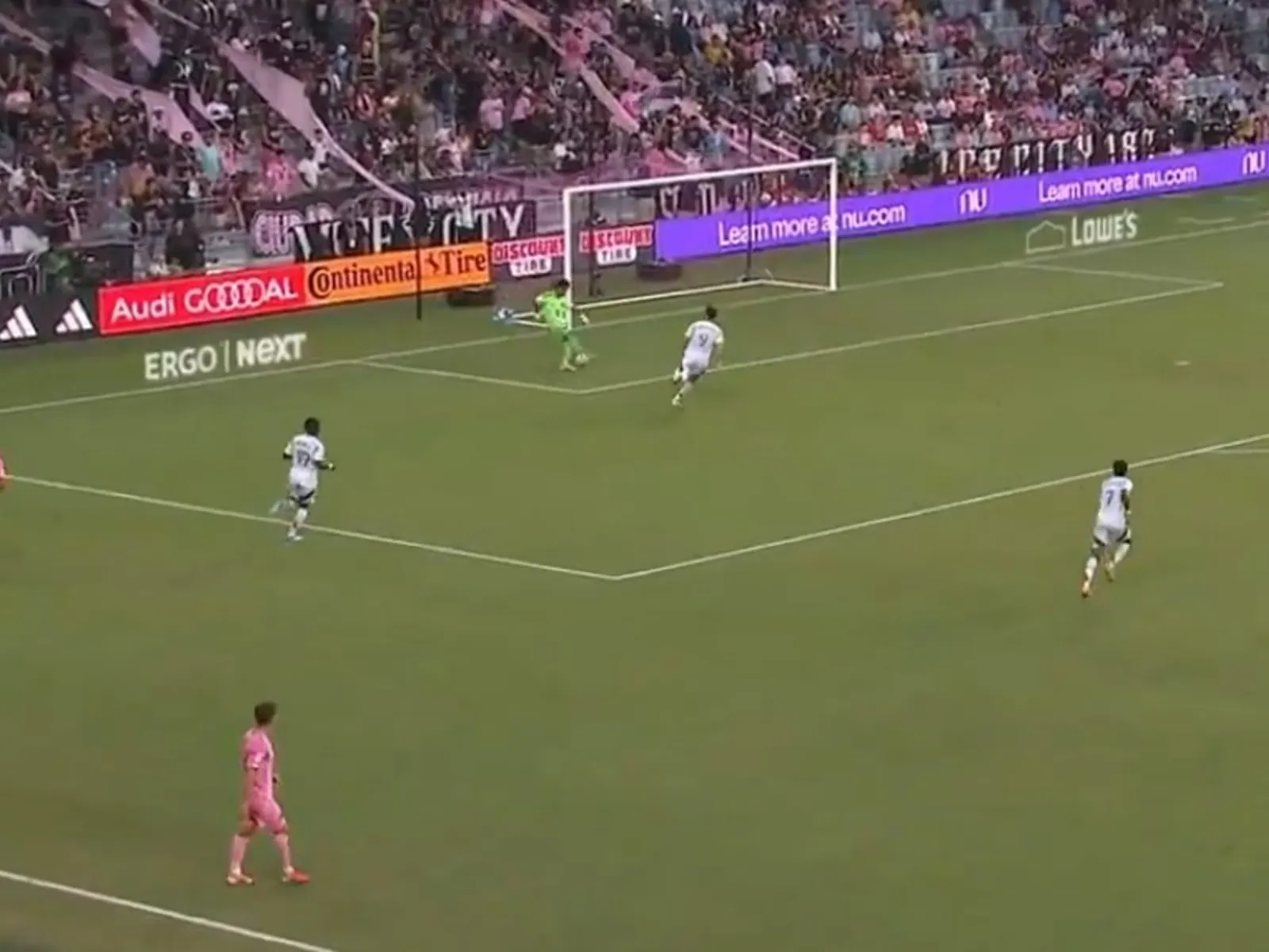 Inter Miami goalkeeper Rocco Ríos Novo during an MLS match