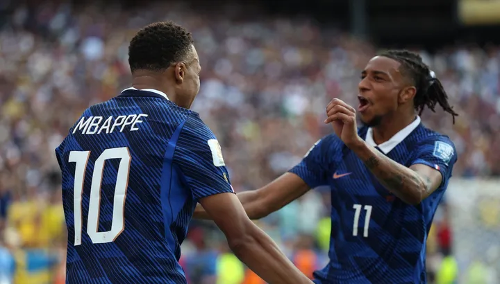 Michael Olise Shines as France Dominates Sweden to Reach World Cup Round of 16