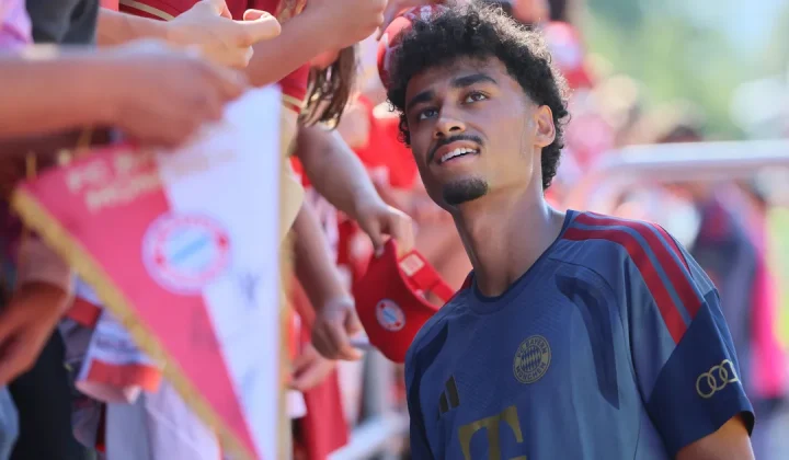 Bayern Munich unveil Nathaniel Brown: Bavarian homecoming for Germany defender