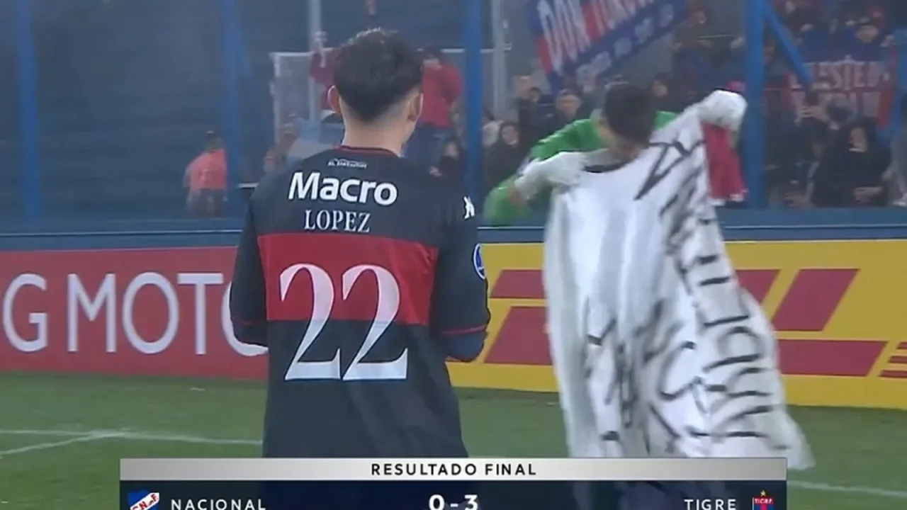 Tigre Fans Display Malvinas Banner During Copa Sudamericana Win in Uruguay
