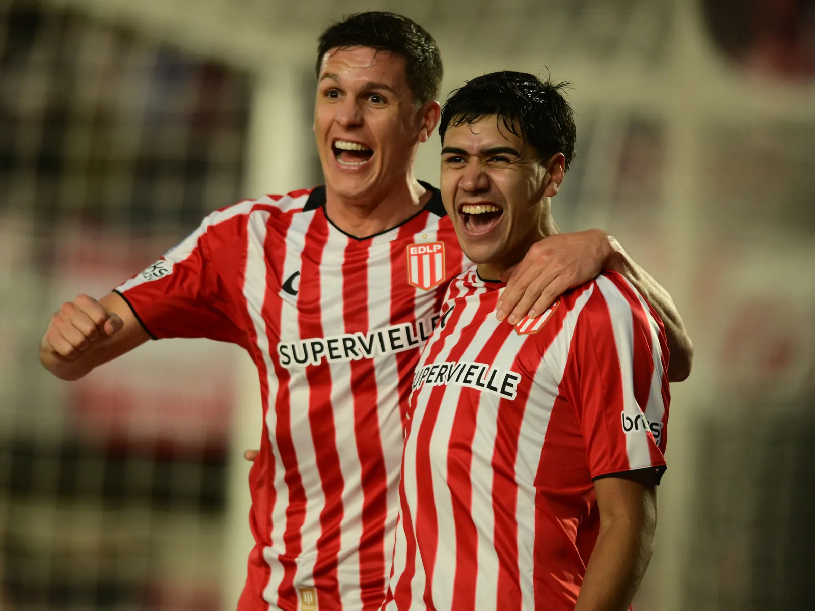 Estudiantes midfielder Joaquín Tobio Burgos celebrates during the clásico platense against Gimnasia.